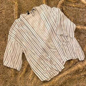 Black and White Stripped Kimono with Pockets